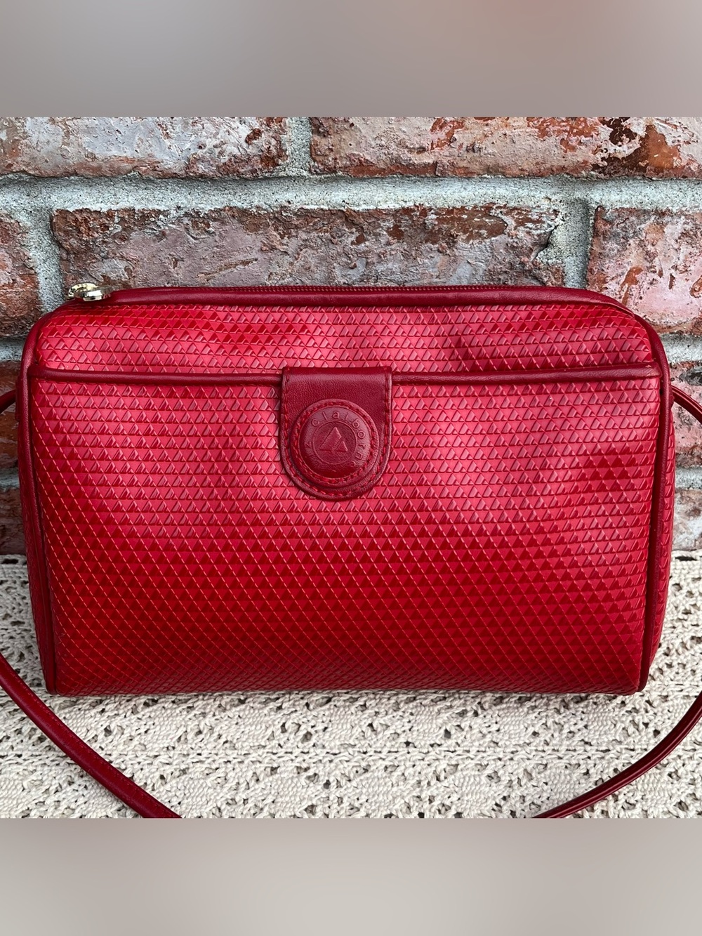 Liz Claiborne Vintage 1983 Crossbody Handbag Purse Red Iconic Logo